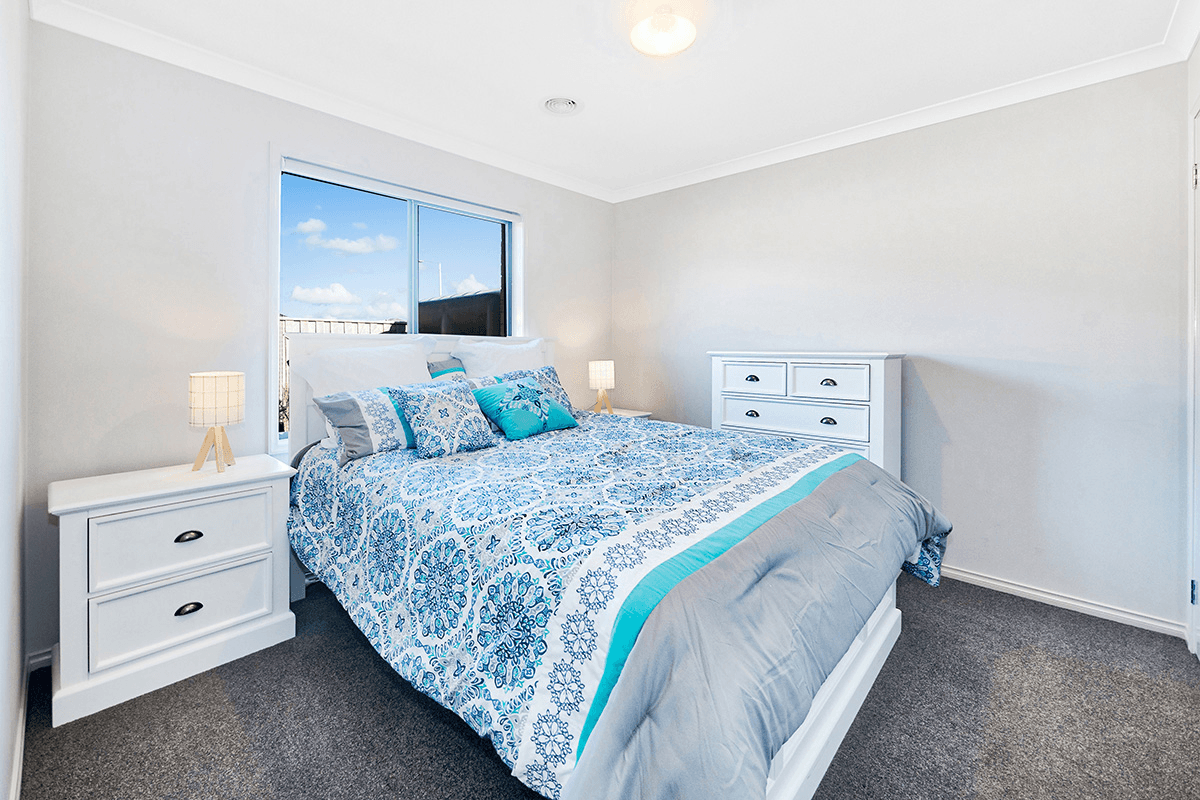 13 Greenglade Way, CRANBOURNE EAST, VIC 3977