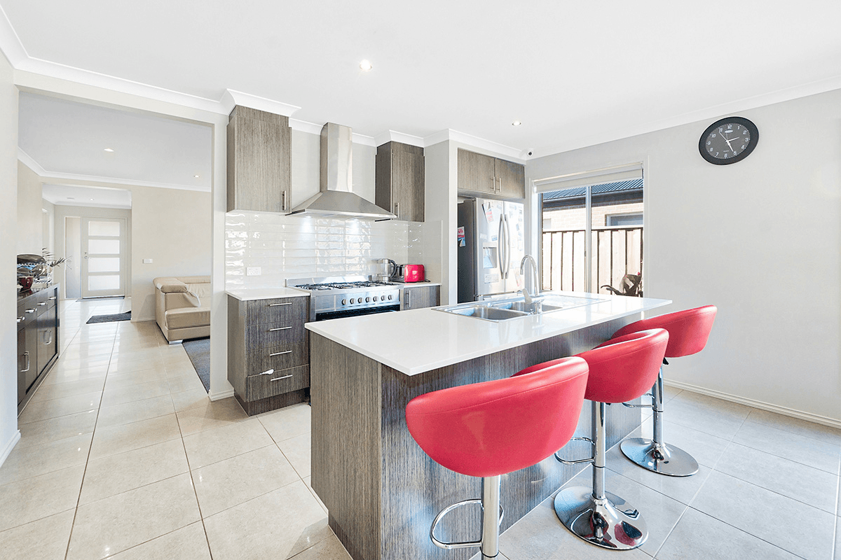 13 Greenglade Way, CRANBOURNE EAST, VIC 3977