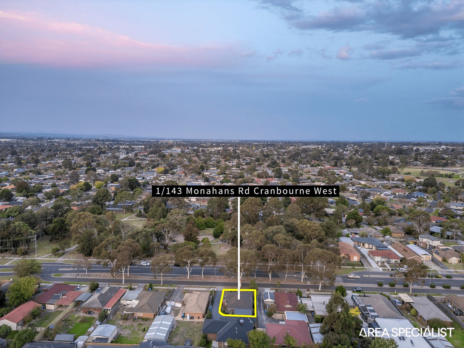 1/143 Monahans Road, Cranbourne West, VIC 3977