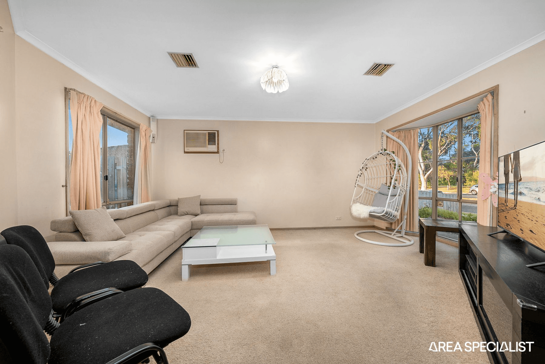 1/143 Monahans Road, Cranbourne West, VIC 3977