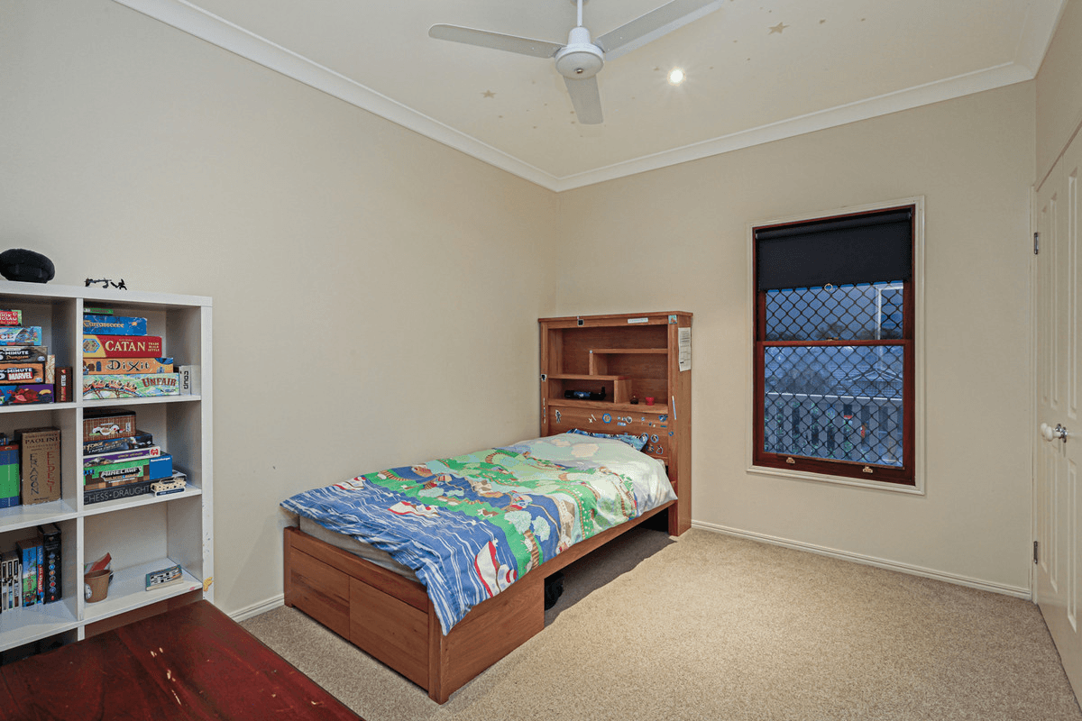 64 Oakwood Road, Warner, QLD 4500