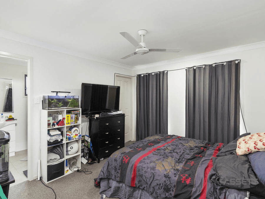 5 Vantage Place, REDBANK PLAINS, QLD 4301