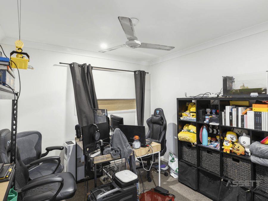 5 Vantage Place, REDBANK PLAINS, QLD 4301