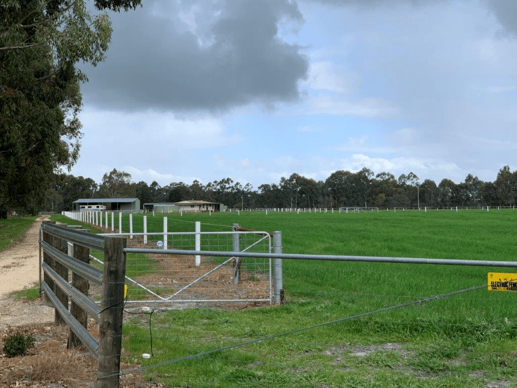 1679 SOMERS Road, WAROONA, WA 6215