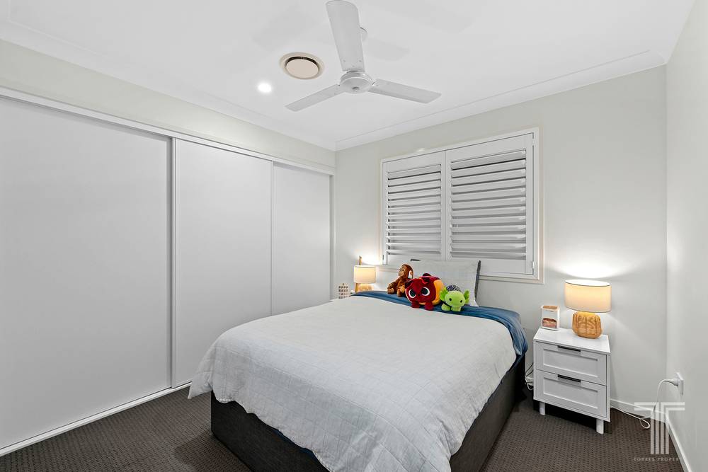 25 Moreton Avenue, Wynnum, QLD 4178