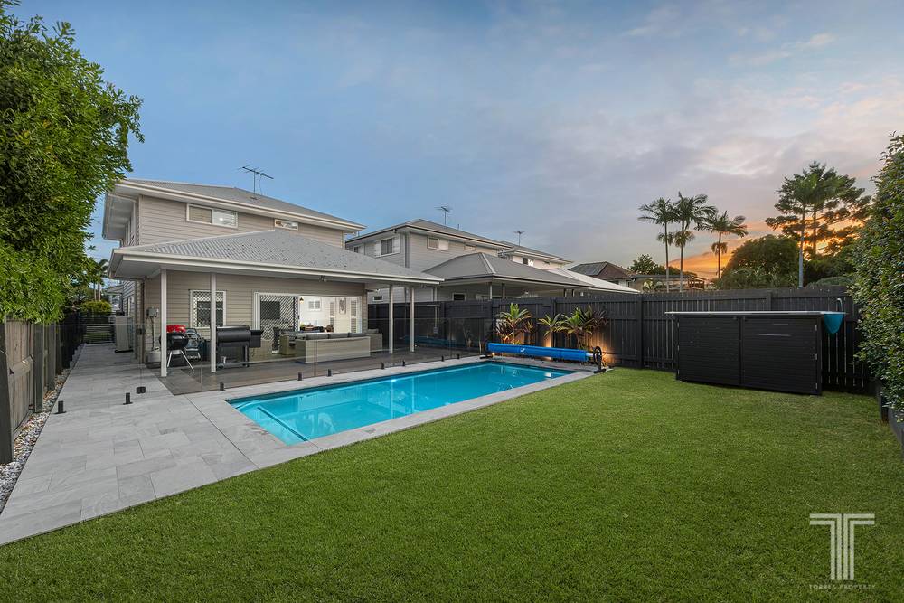 25 Moreton Avenue, Wynnum, QLD 4178
