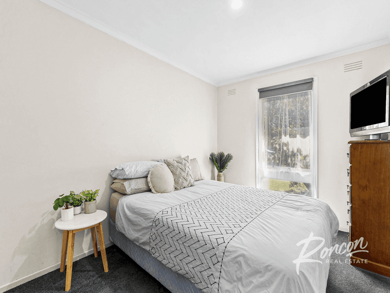 2/39 Graylea Avenue, Herne Hill, VIC 3218