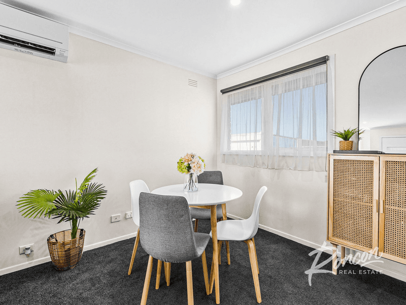 2/39 Graylea Avenue, Herne Hill, VIC 3218