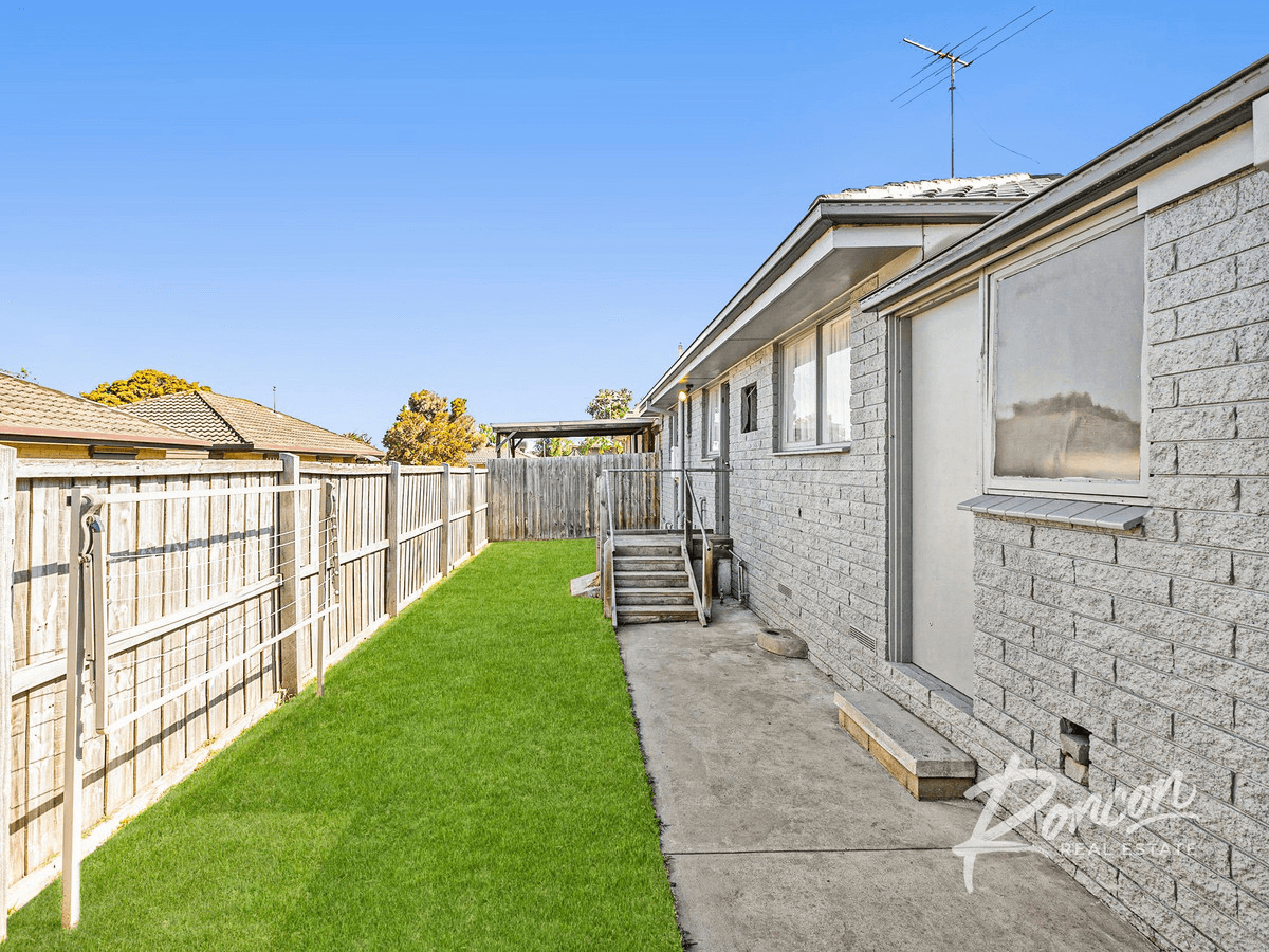 2/39 Graylea Avenue, Herne Hill, VIC 3218