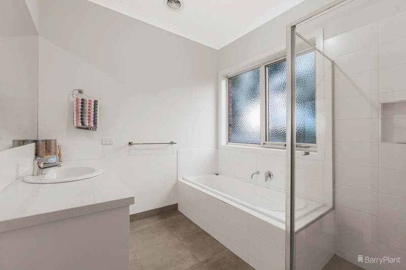 13A Roymar Court, WONGA PARK, VIC 3115