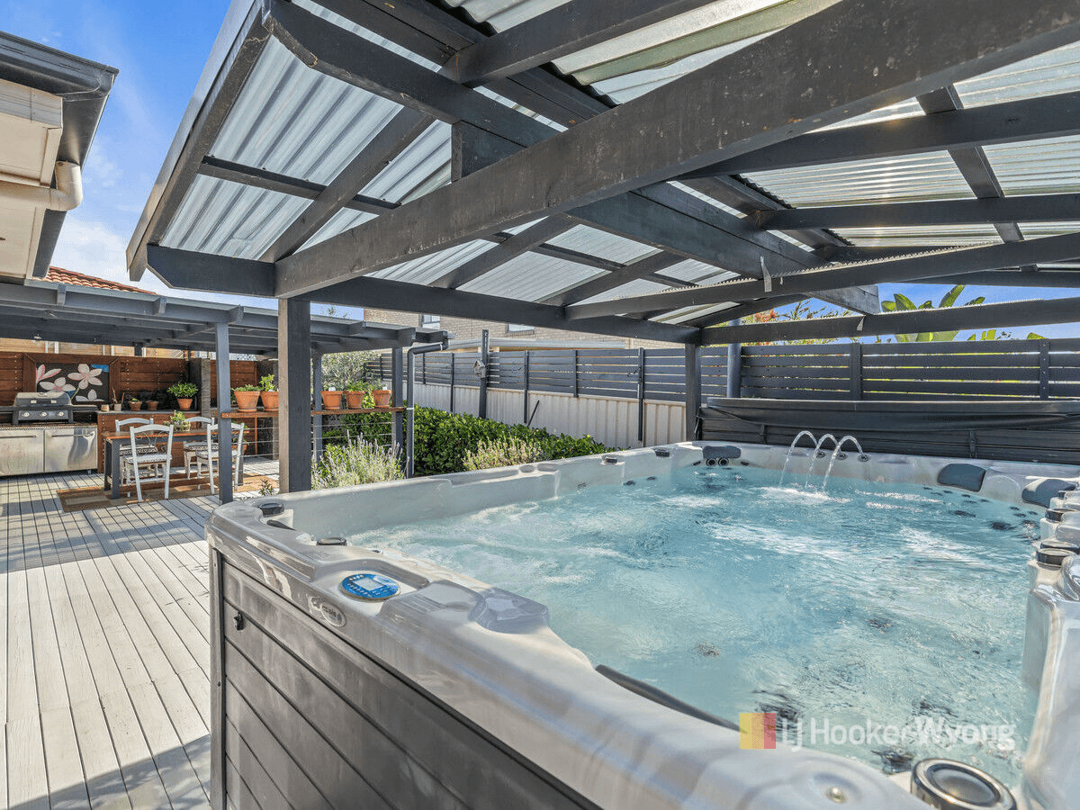 7 Greenhaven Circuit, Woongarrah, NSW 2259