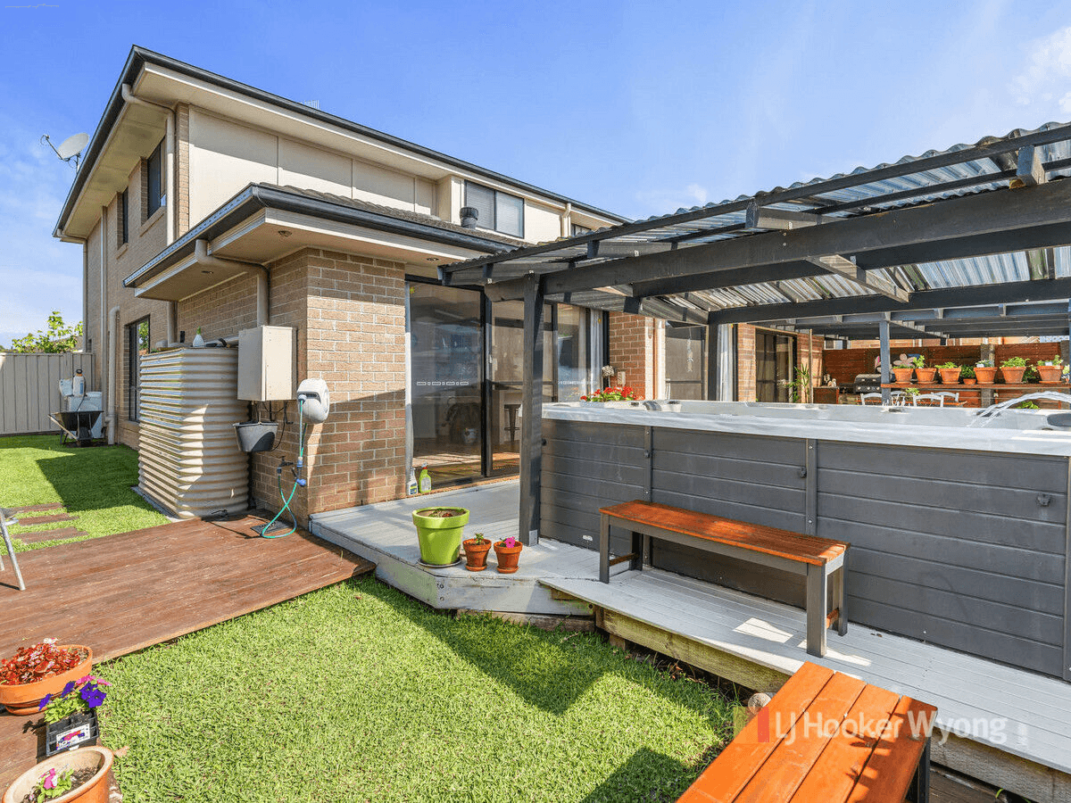 7 Greenhaven Circuit, Woongarrah, NSW 2259