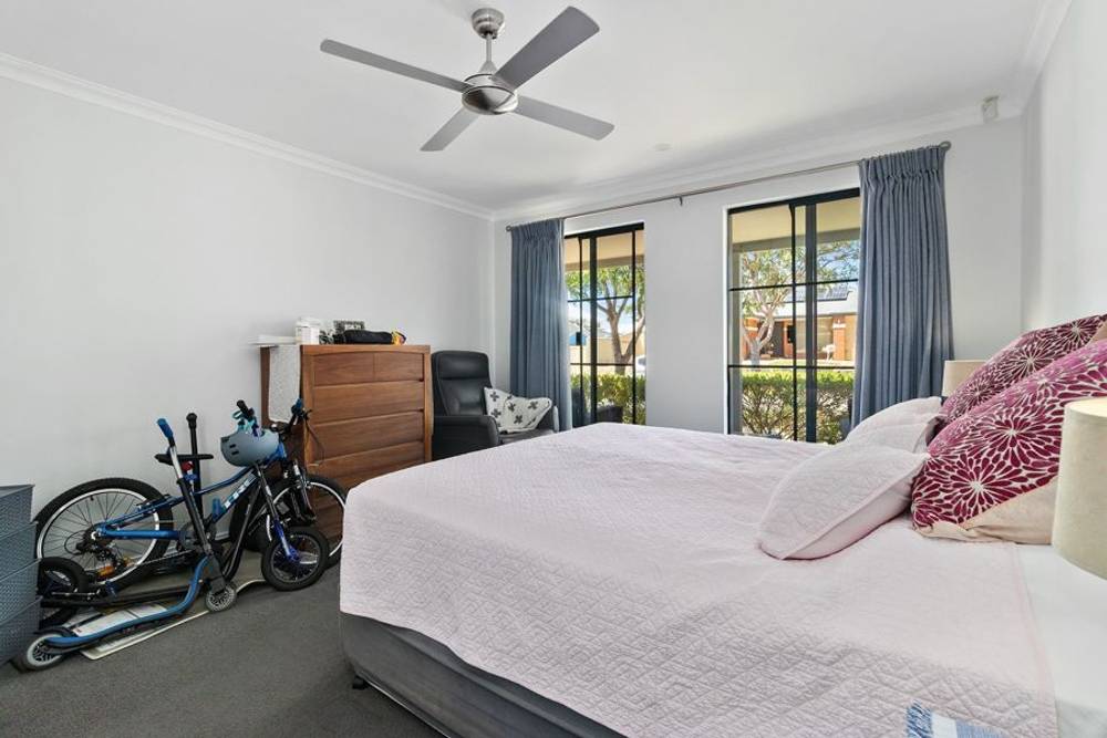 4 Archimedes Crescent, TAPPING, WA 6065