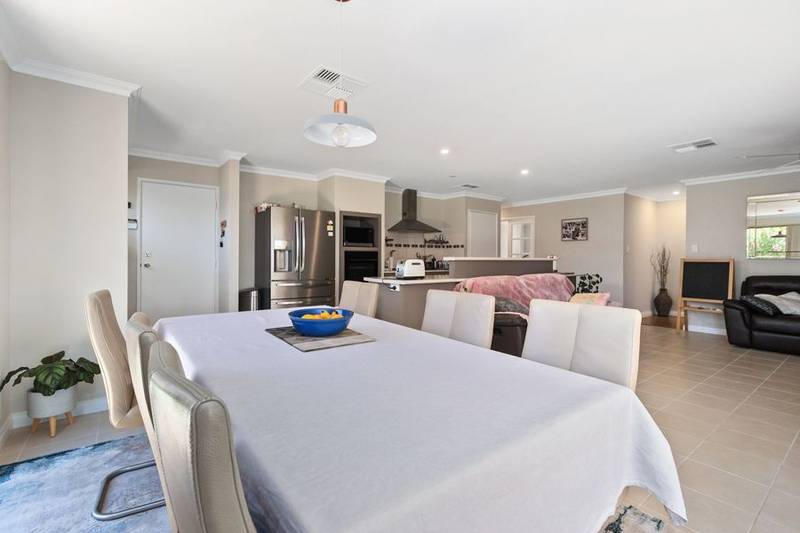 4 Archimedes Crescent, TAPPING, WA 6065