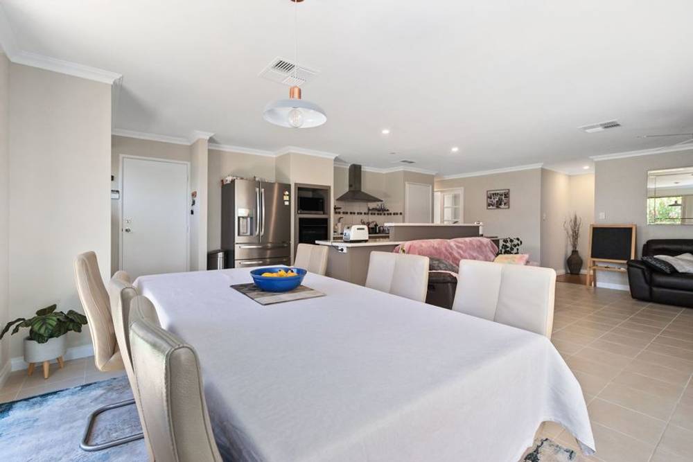 4 Archimedes Crescent, TAPPING, WA 6065