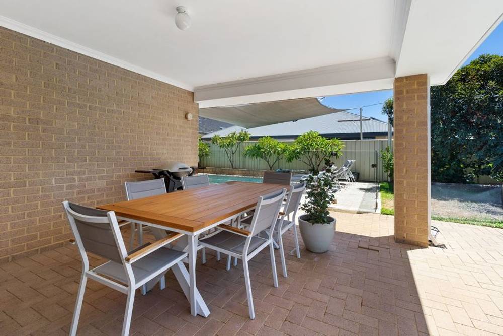 4 Archimedes Crescent, TAPPING, WA 6065