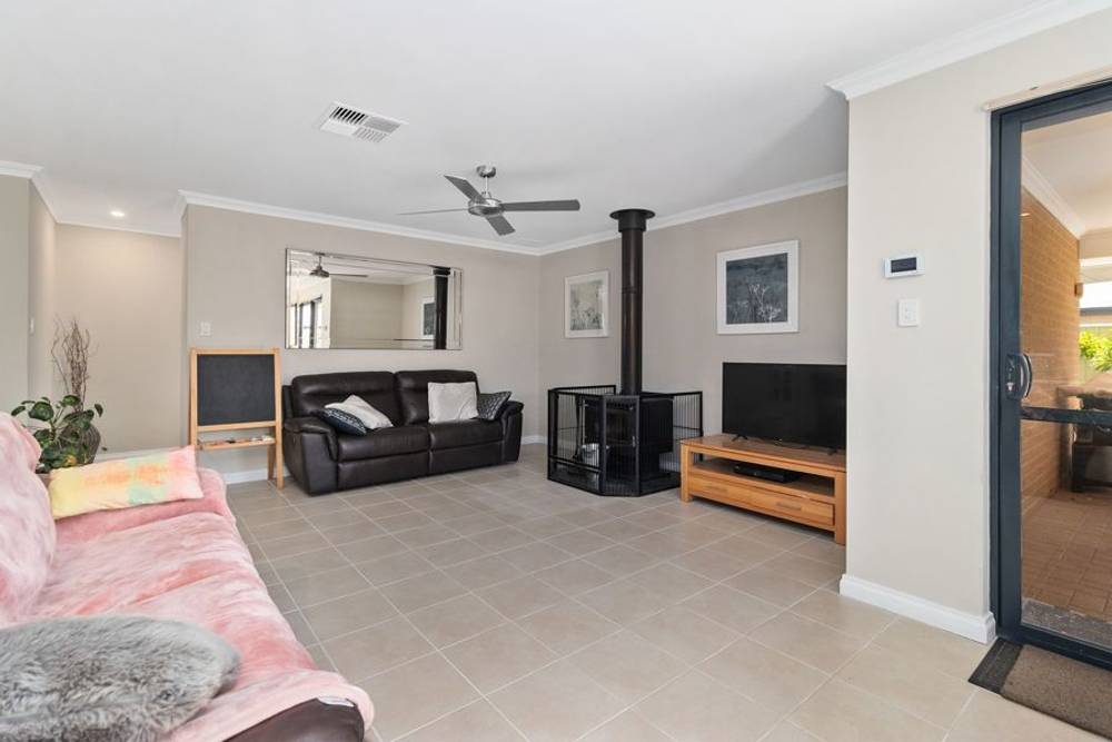 4 Archimedes Crescent, TAPPING, WA 6065