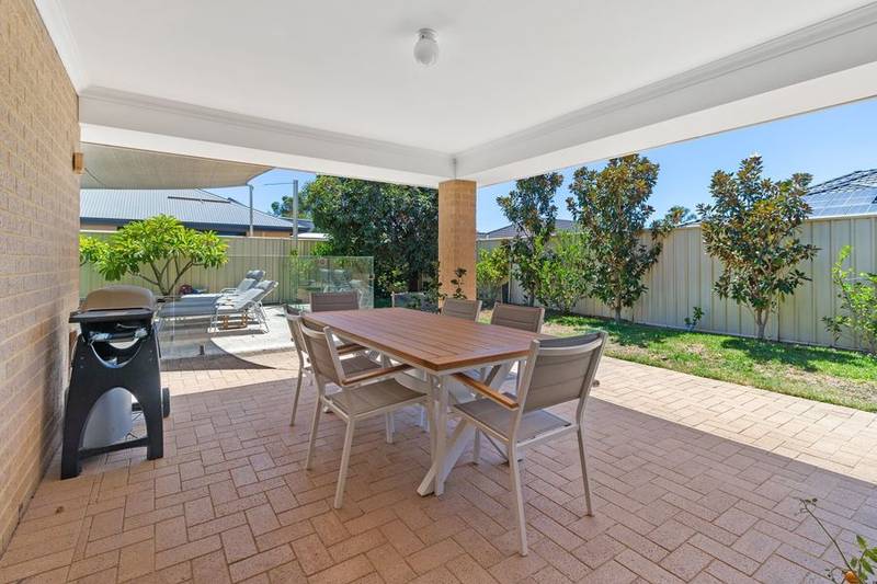 4 Archimedes Crescent, TAPPING, WA 6065