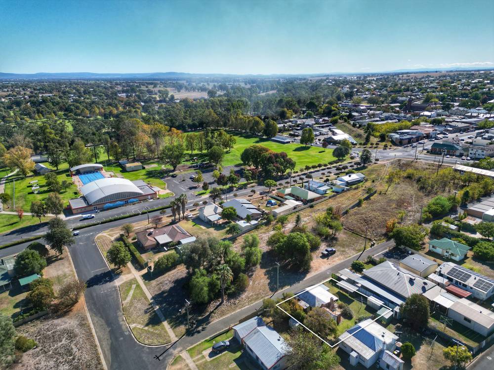 1 Brougham Lane, COWRA, NSW 2794