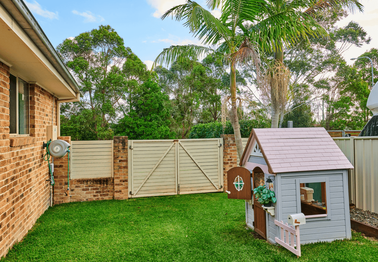 17 John Hall Drive, TAREE, NSW 2430