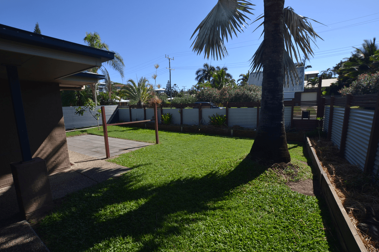 6 Thomas Street, EMU PARK, QLD 4710