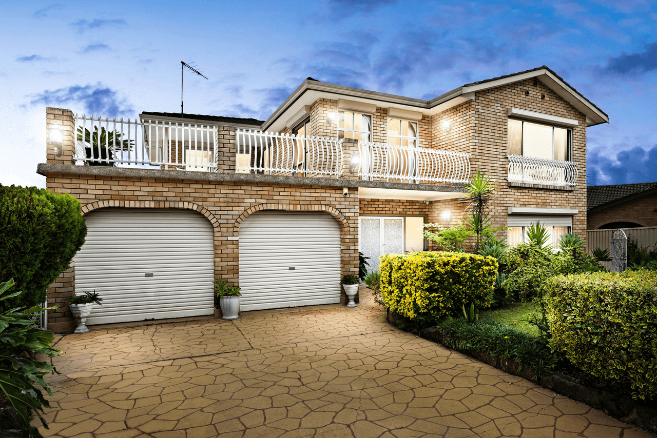 4 Cobar Close, WAKELEY, NSW 2176