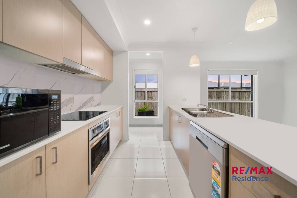 32 Almandin Street, LOGAN RESERVE, QLD 4133