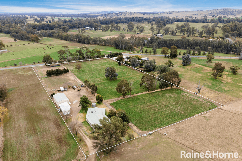 13 Graham Avenue, GUMLY GUMLY, NSW 2652