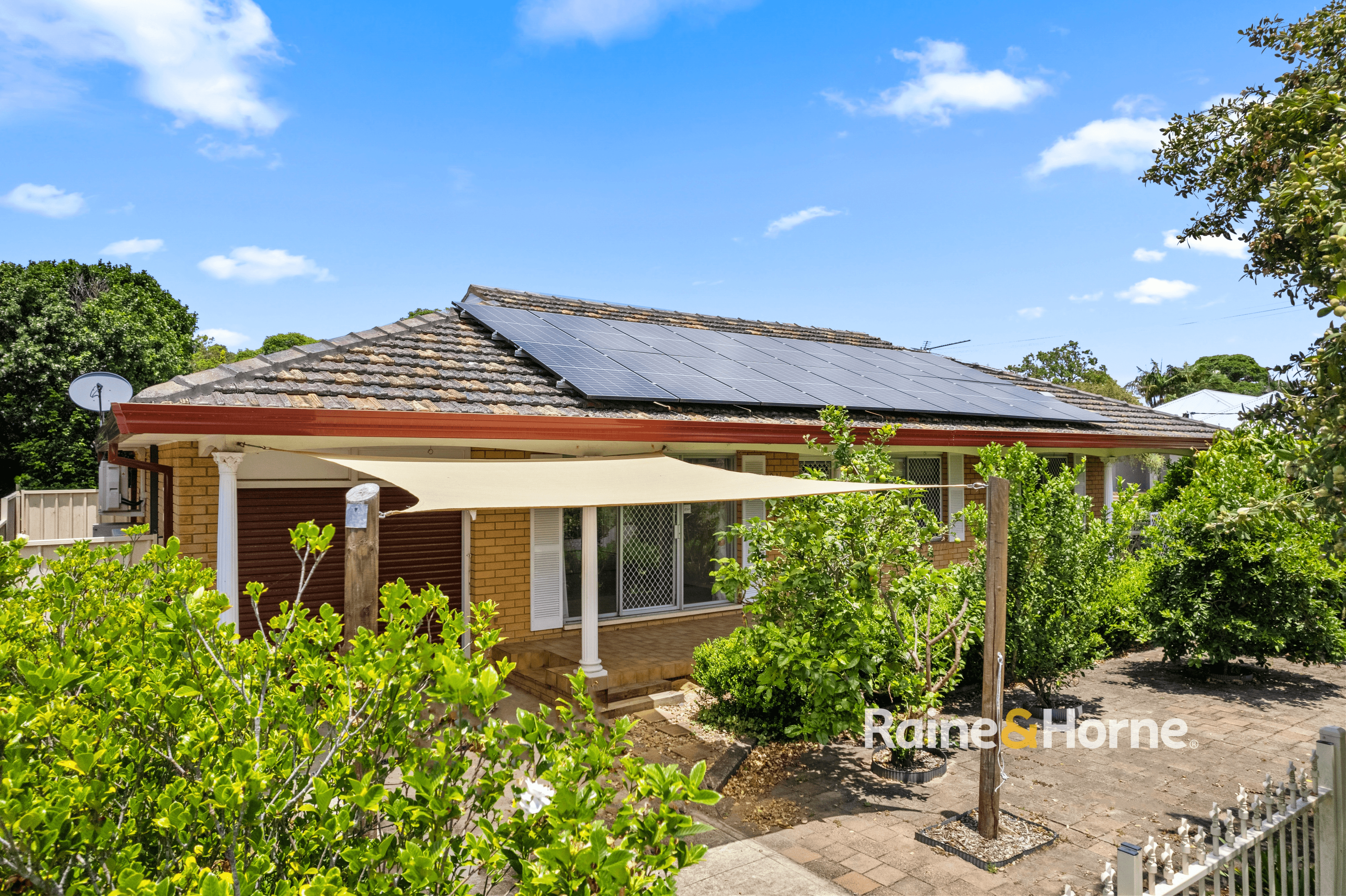 5 Robin Crescent, WOY WOY, NSW 2256