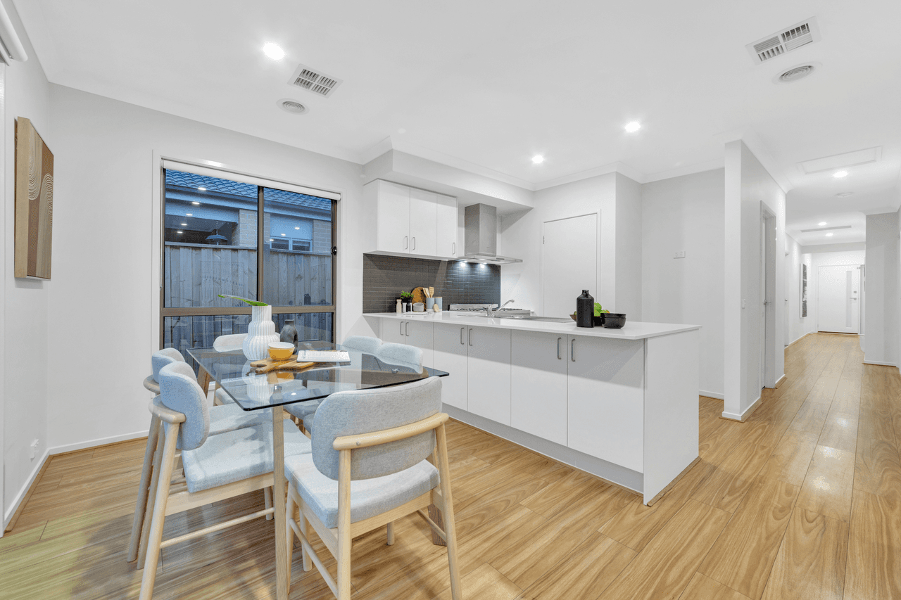 16 Bedford Way, MICKLEHAM, VIC 3064