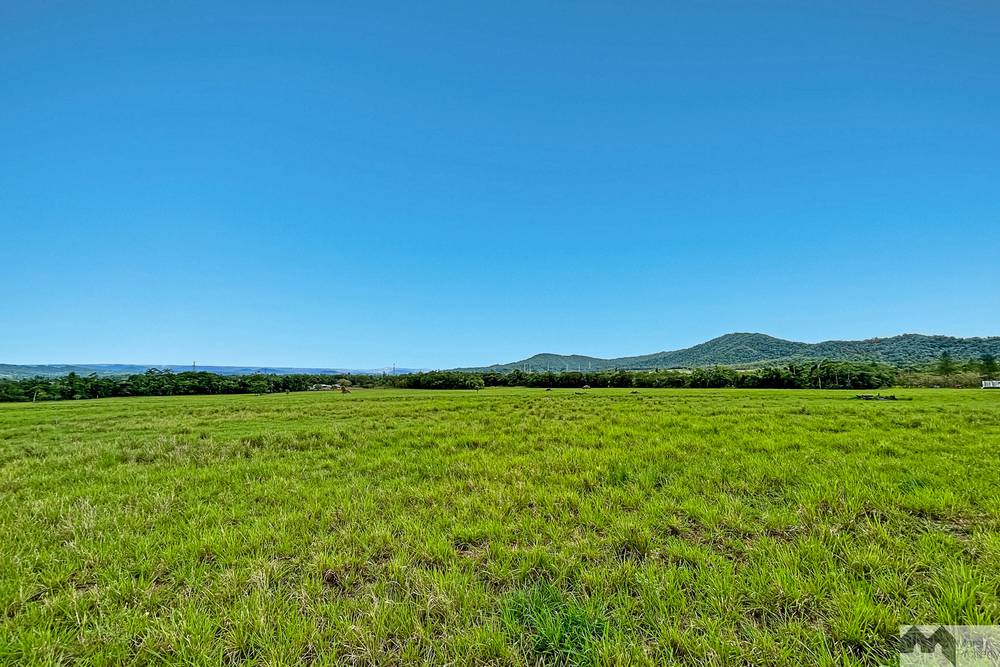 59 Meuanbah Road, Bombeeta, QLD 4871