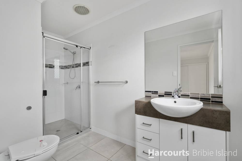 2-4 Broadleaf Place, NINGI, QLD 4511