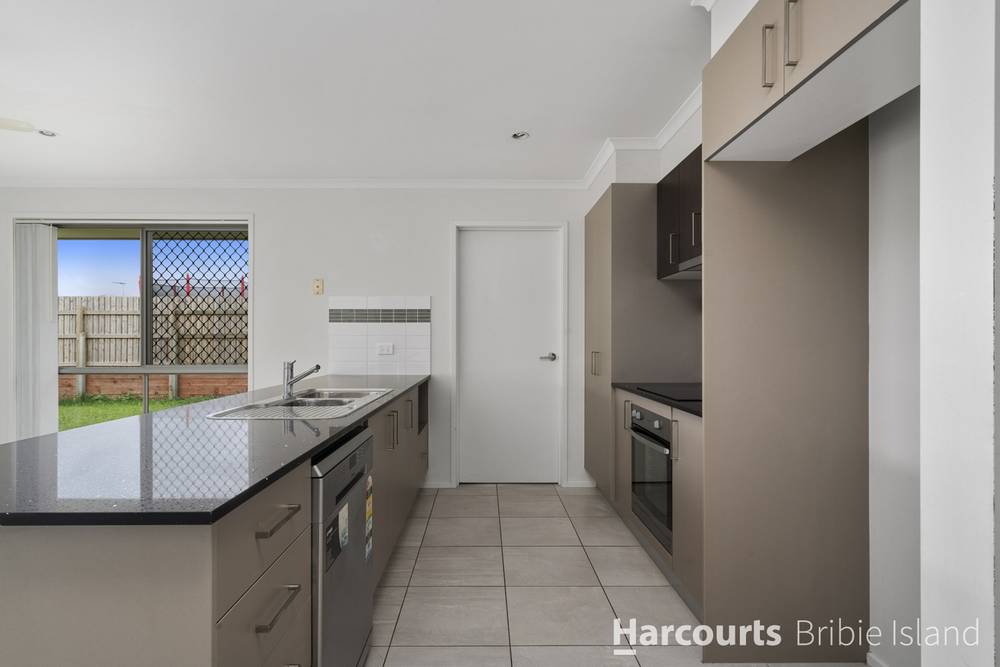 2-4 Broadleaf Place, NINGI, QLD 4511