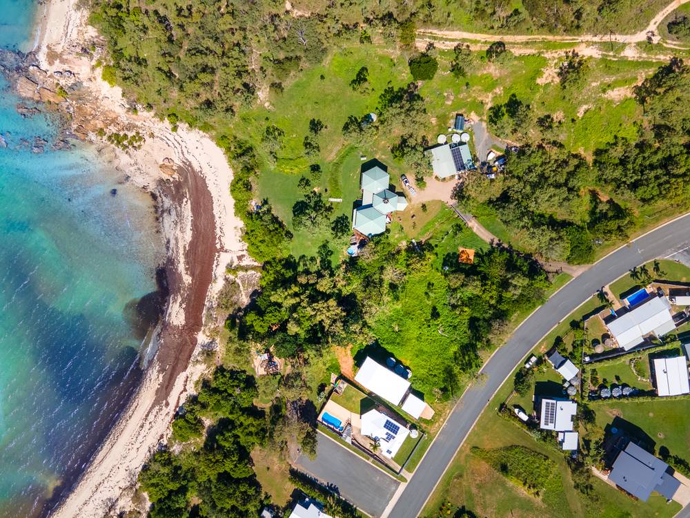 8 Gloucester Avenue, HIDEAWAY BAY, QLD 4800