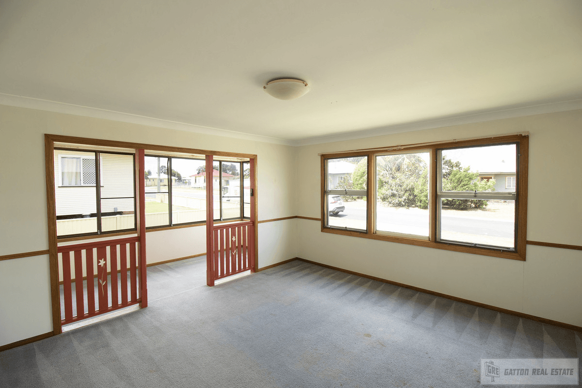 15 Ford Street, Gatton, QLD 4343