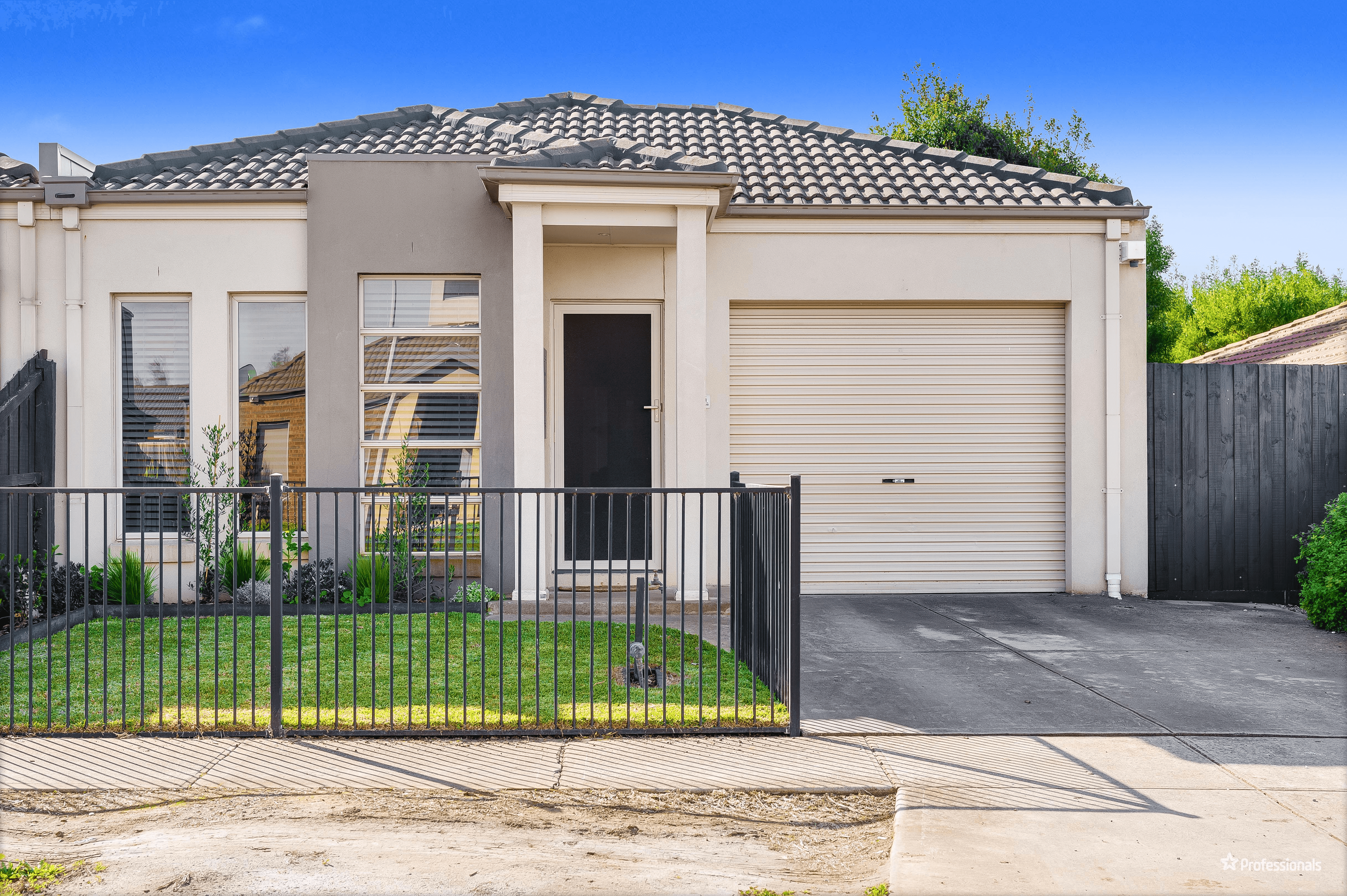 2/15 Montana Drive, WERRIBEE, VIC 3030