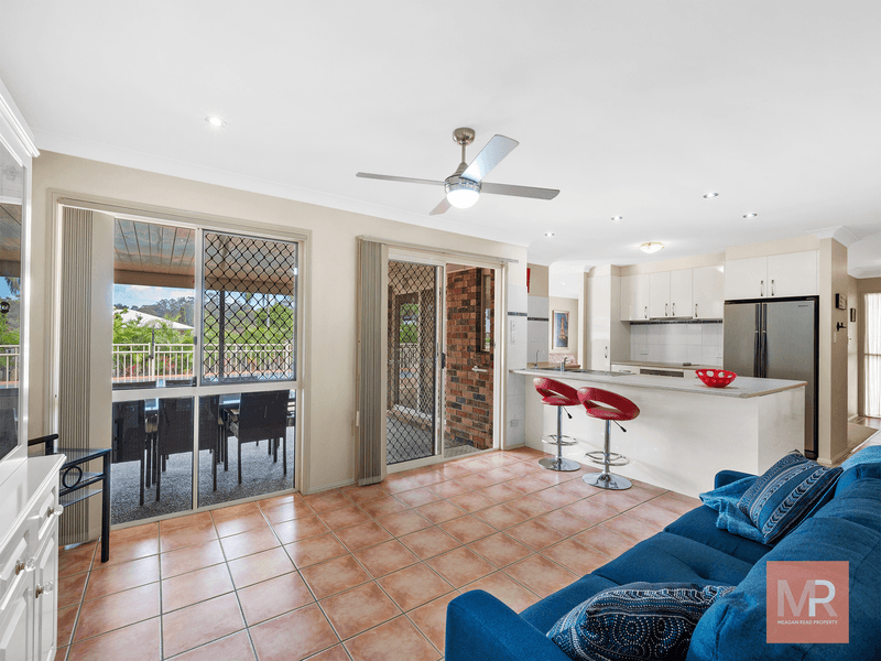 7 Kolonia Street, PACIFIC PINES, QLD 4211