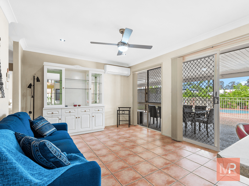 7 Kolonia Street, PACIFIC PINES, QLD 4211