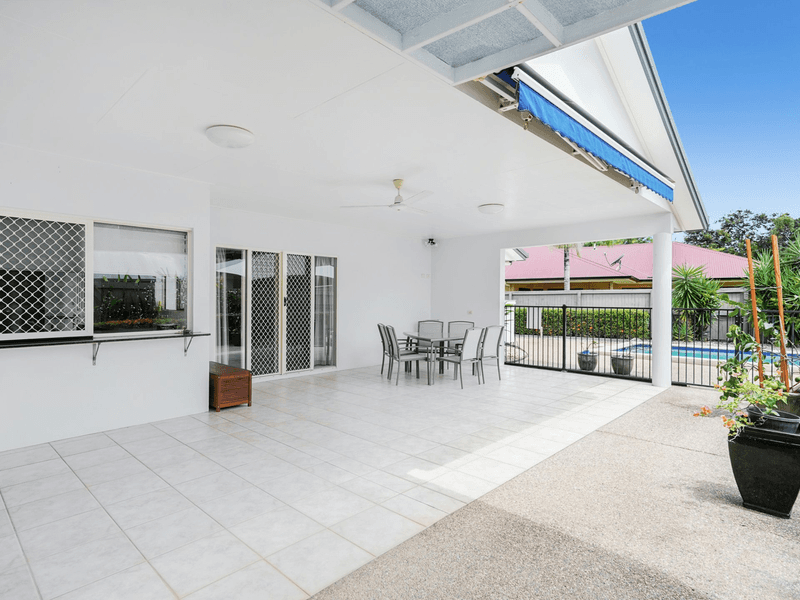 4 Aroona Street, CARAVONICA, QLD 4878