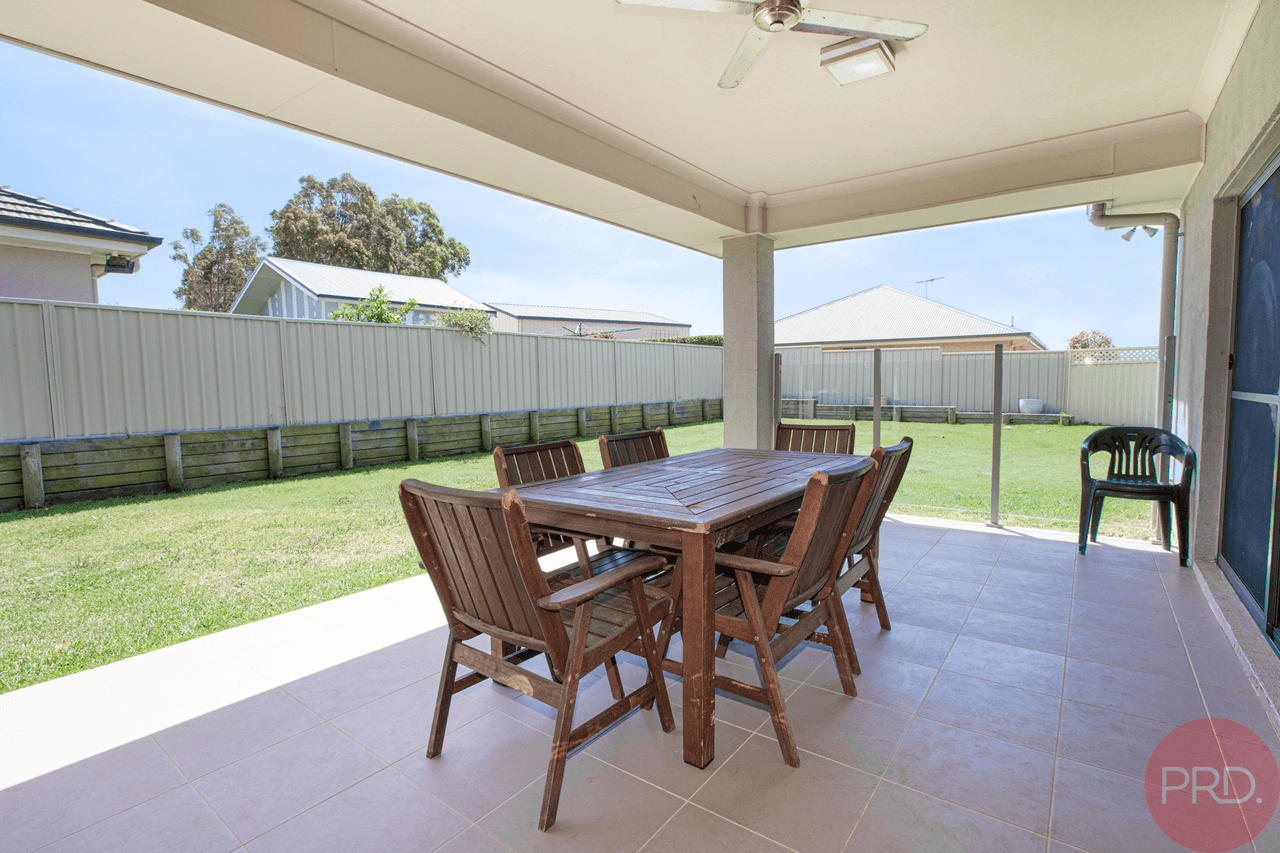 12 Stayard Drive, LARGS, NSW 2320