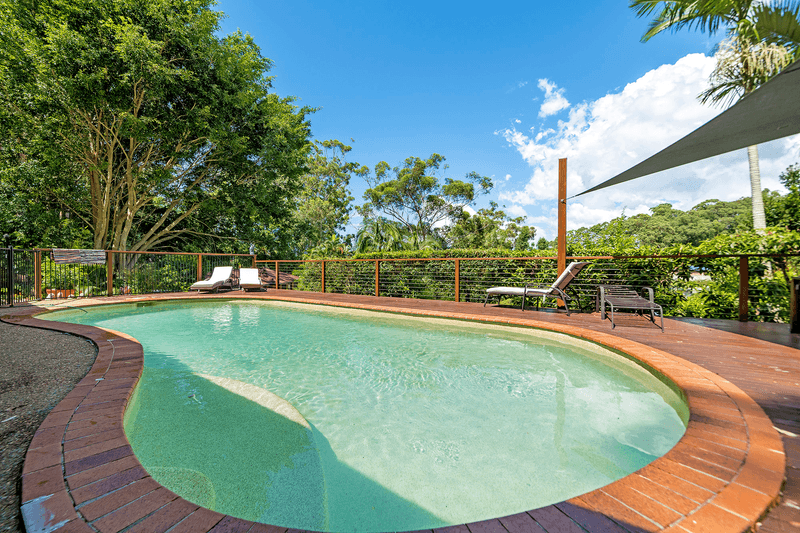 15 Coote Court, CURRUMBIN WATERS, QLD 4223