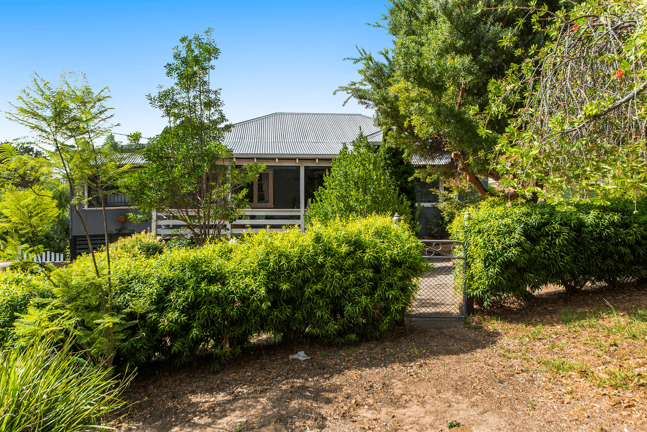 13 McAlinden Street, BRIDGETOWN, WA 6255