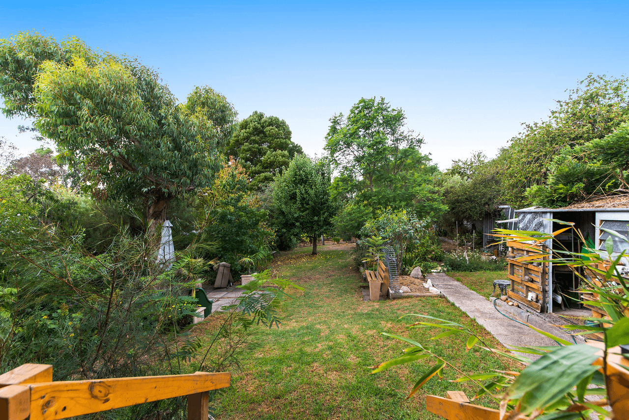 13 McAlinden Street, BRIDGETOWN, WA 6255