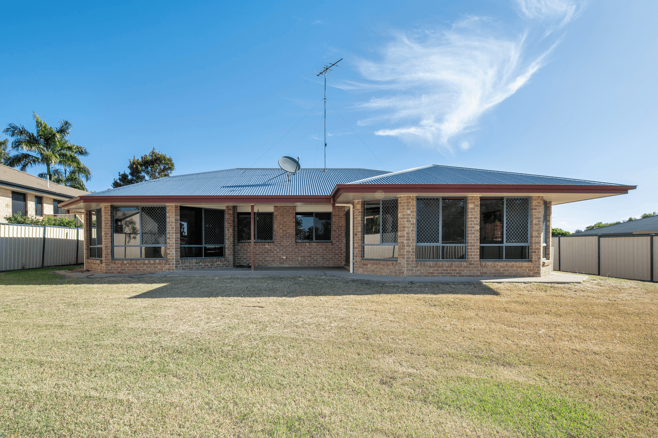 33 Paroz Crescent, BILOELA, QLD 4715