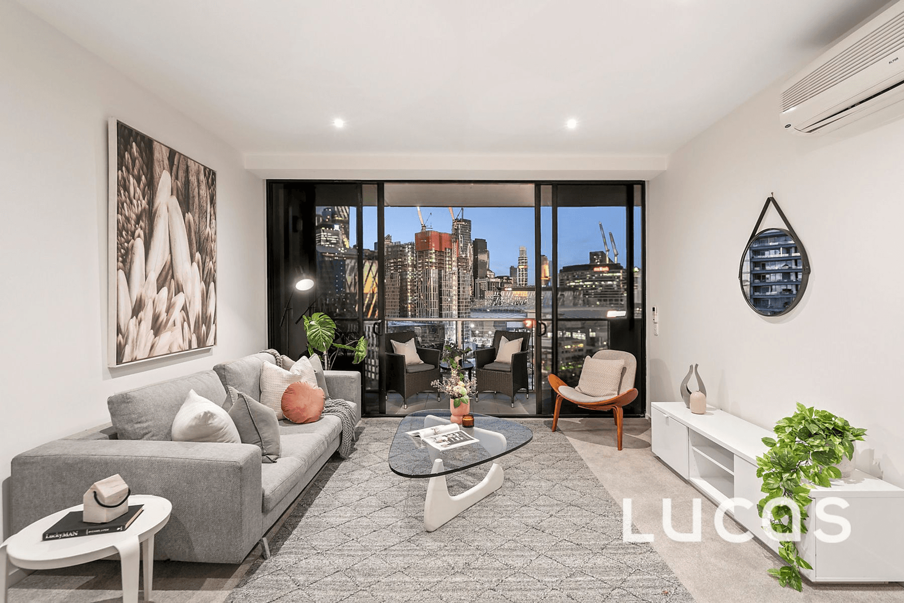 1703/5 Caravel Lane, DOCKLANDS, VIC 3008