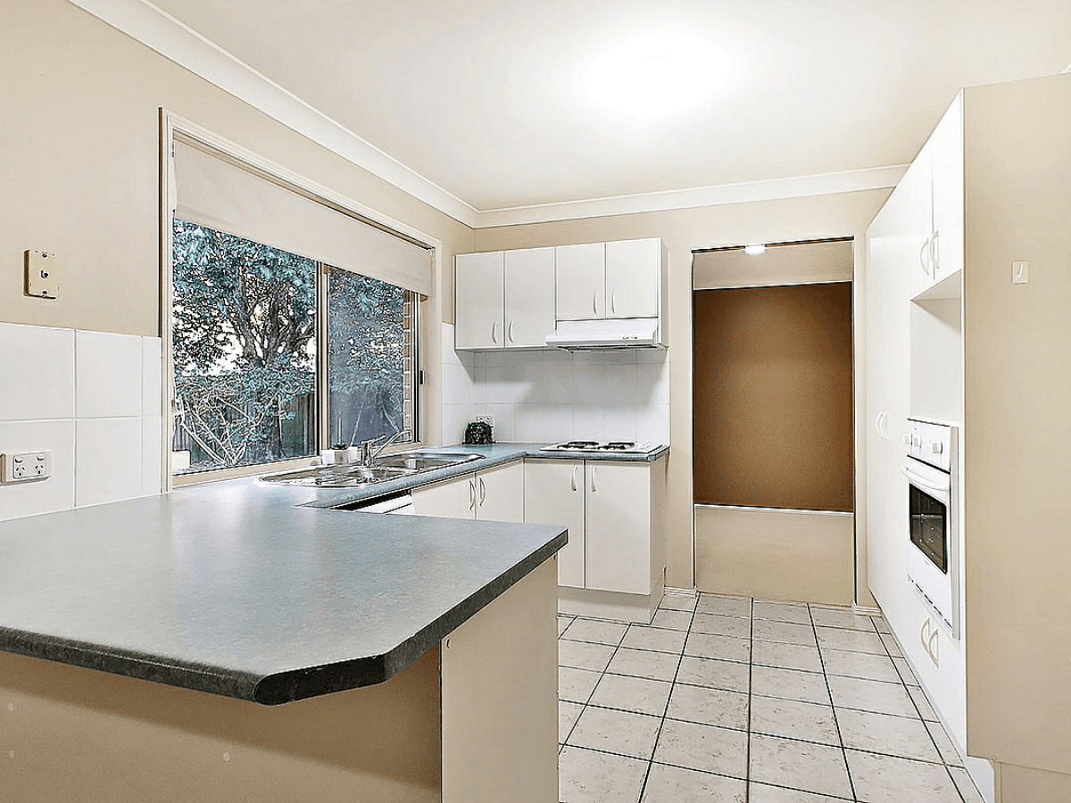 31 Harris Place, SEVENTEEN MILE ROCKS, QLD 4073