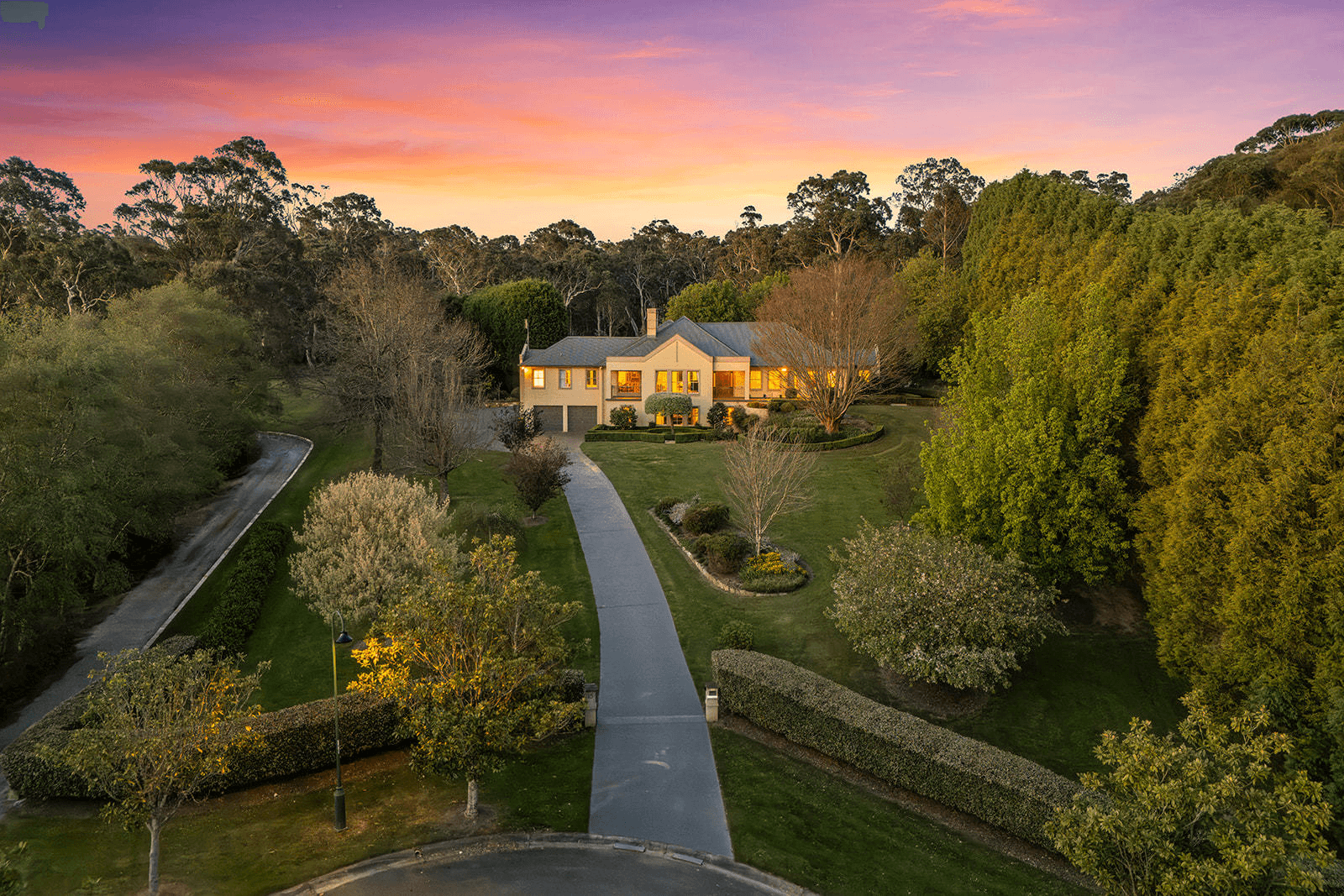 15 Carisbrooke Row, Bowral, NSW 2576