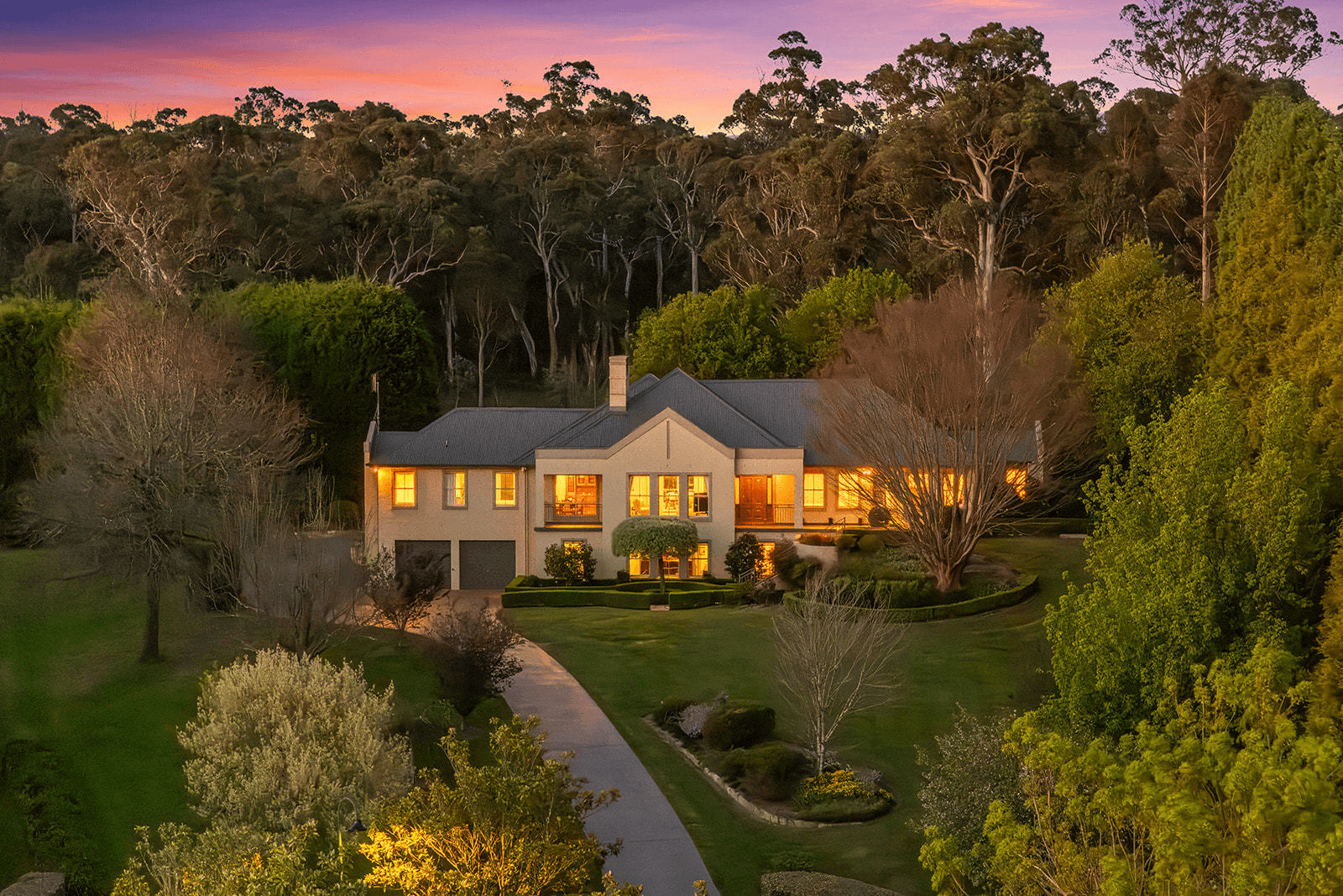 15 Carisbrooke Row, Bowral, NSW 2576