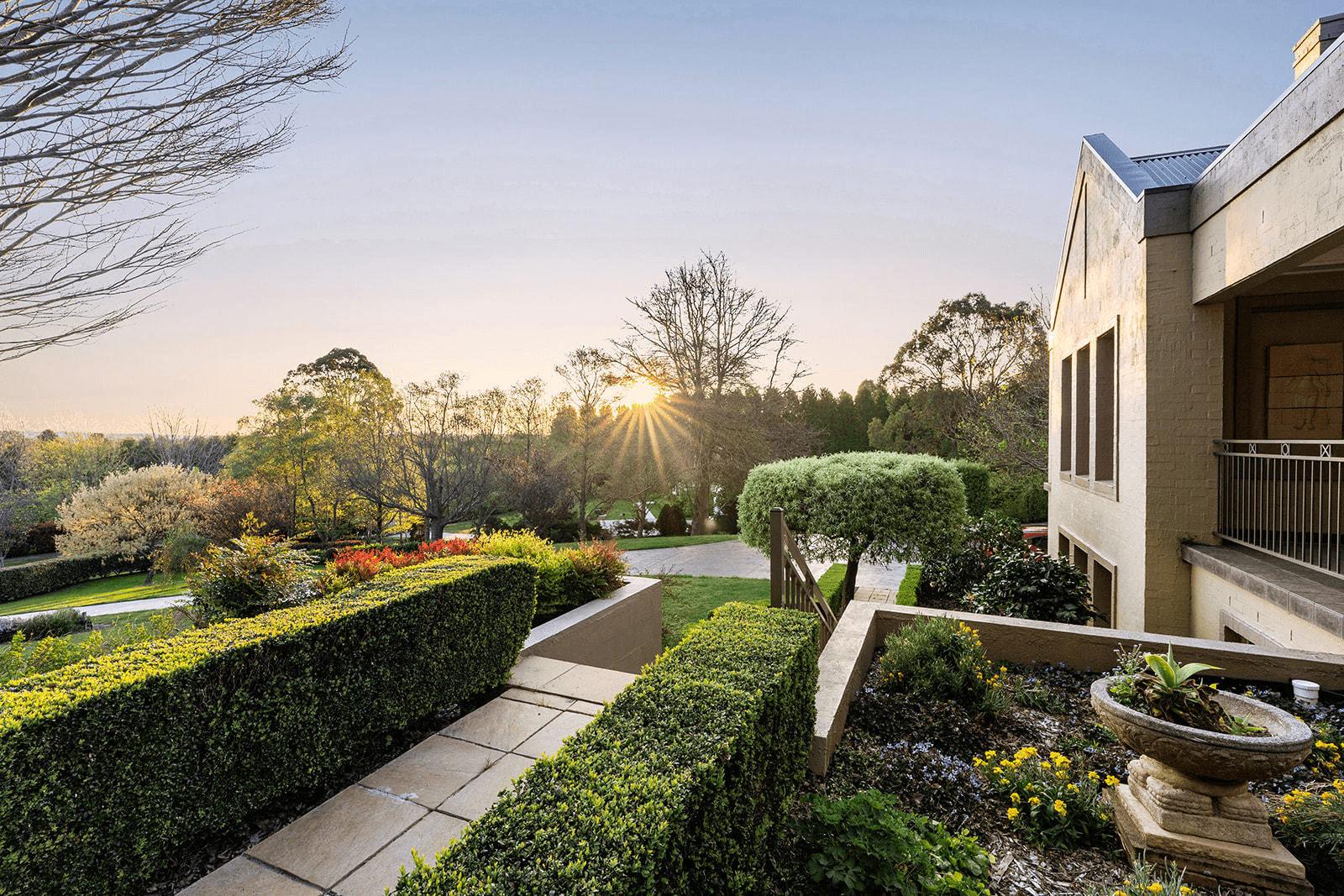 15 Carisbrooke Row, Bowral, NSW 2576