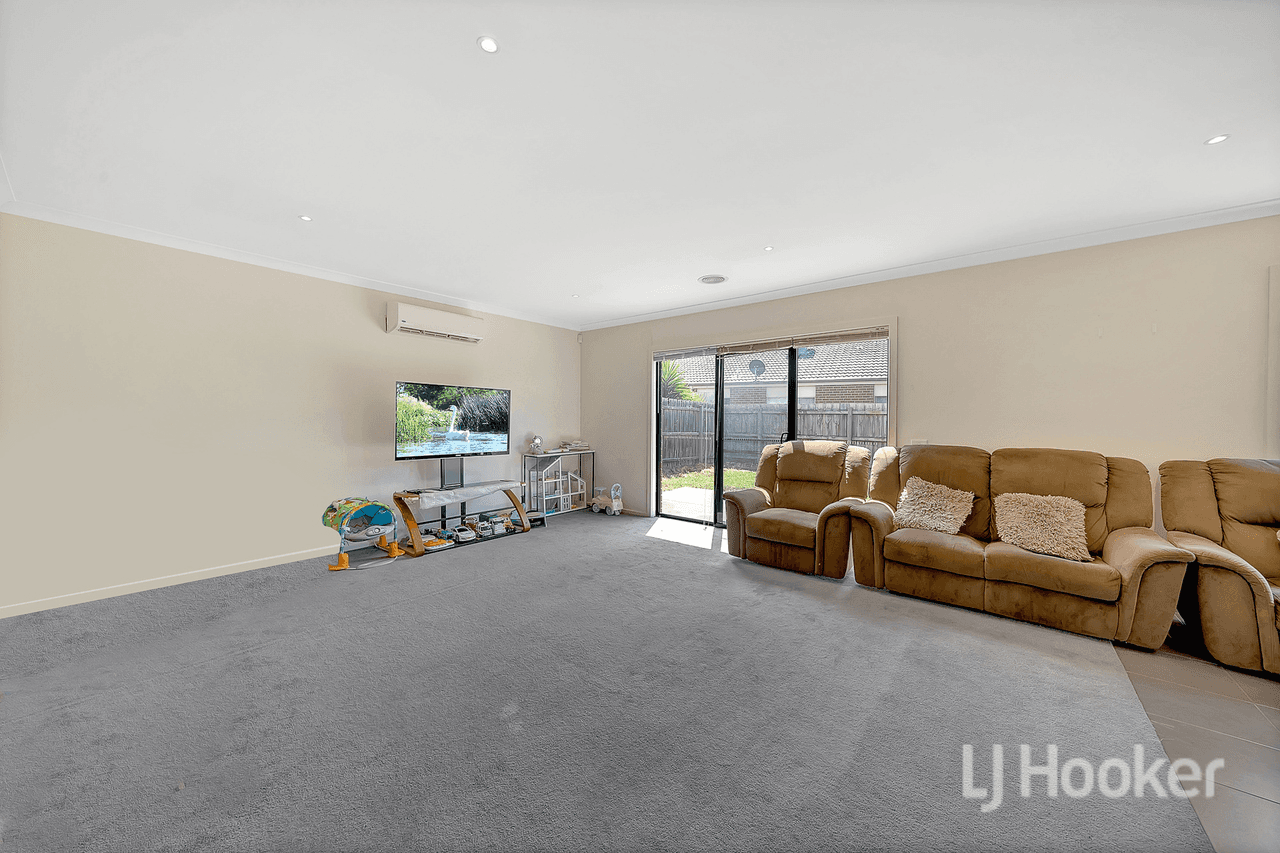 23 Cooinda Way, POINT COOK, VIC 3030